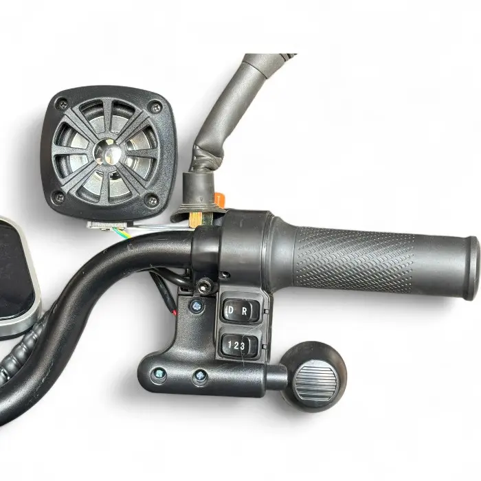 Електрическа триколка Bullmax B10, 2000W, 60V/38Ah, За Трима, Голямо товарно отделение - 2249