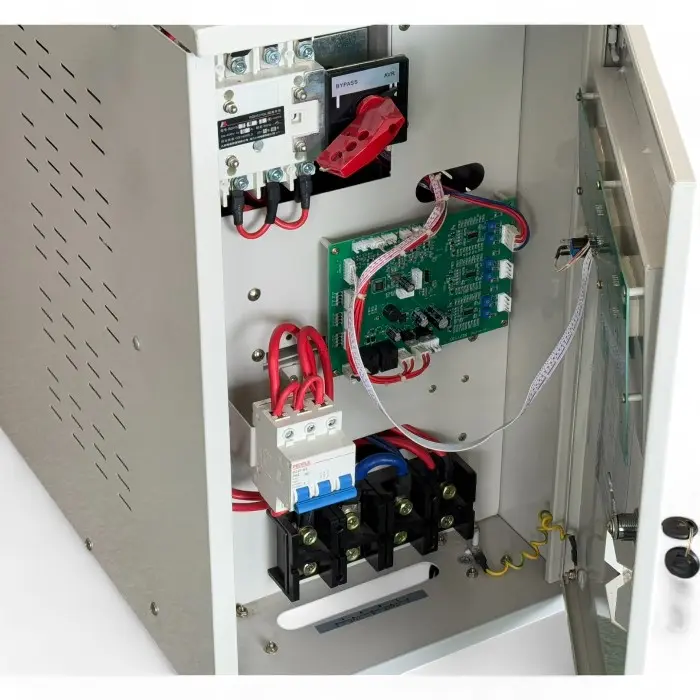 Стабилизатор за ток и напрежение Bullmax тип Servo Motor, монофазен, 30KVA / 24KW, с колелца - 1609